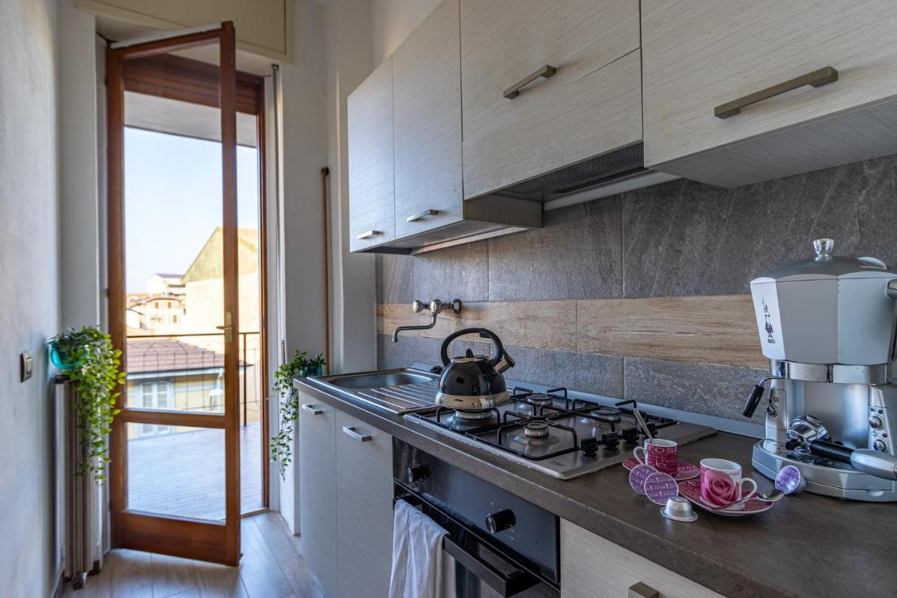 Blue Wave Apartment Arona - Lago Maggiore Zewnętrze zdjęcie