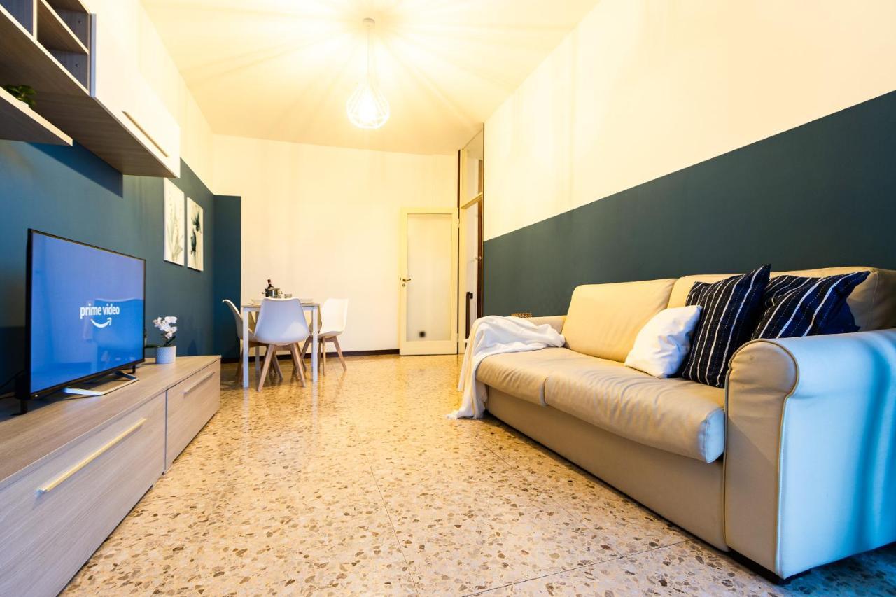 Blue Wave Apartment Arona - Lago Maggiore Zewnętrze zdjęcie